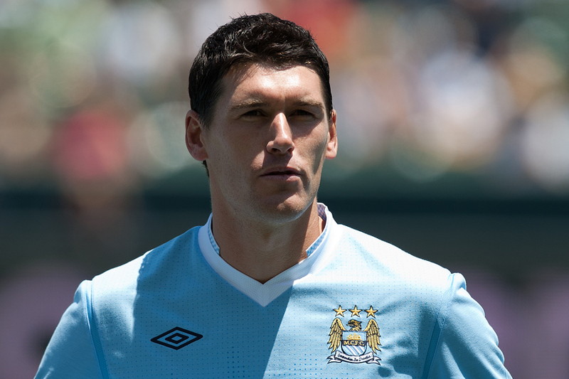 gareth barry playing for man city